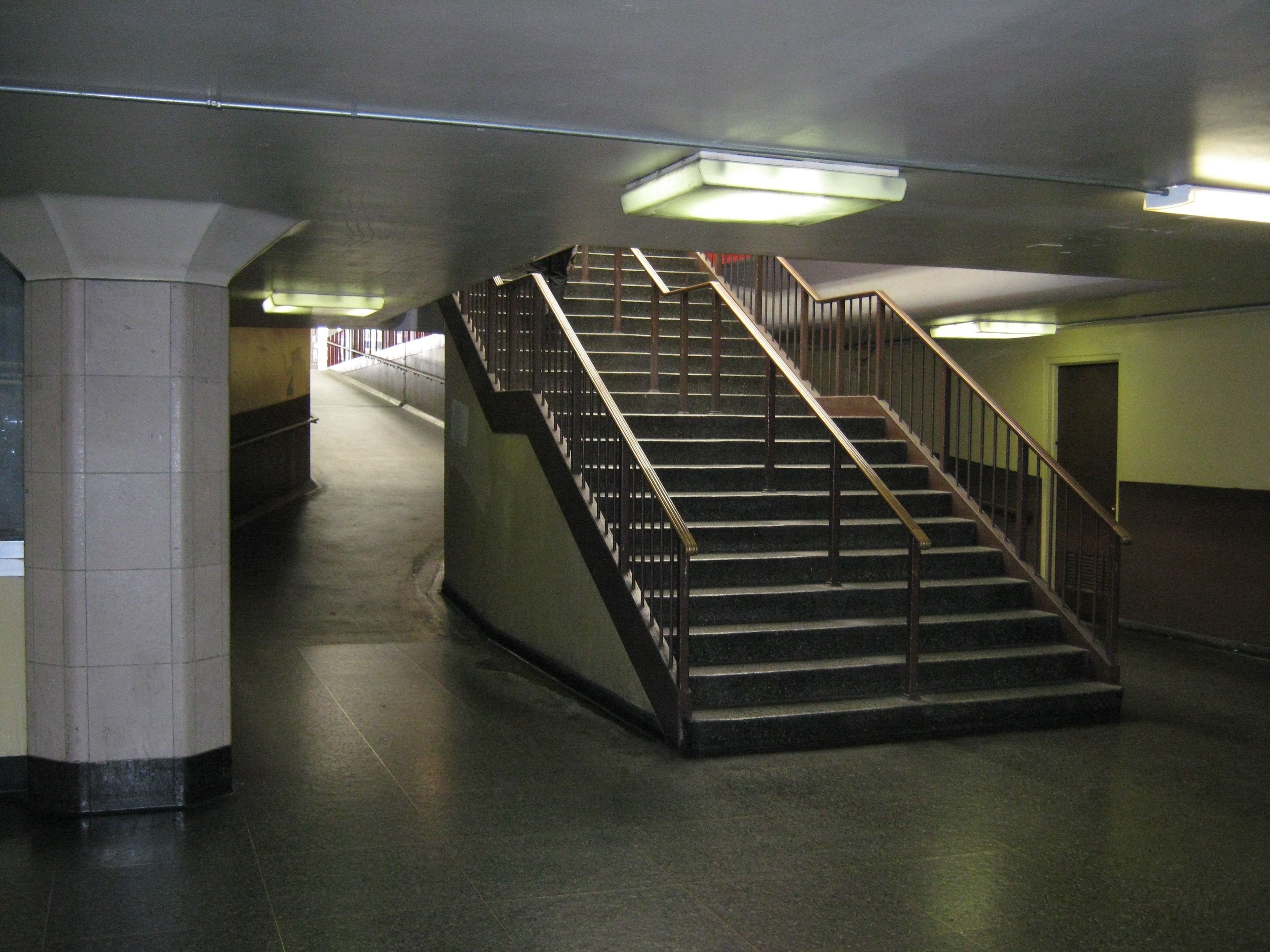 Terminalstairsuse1